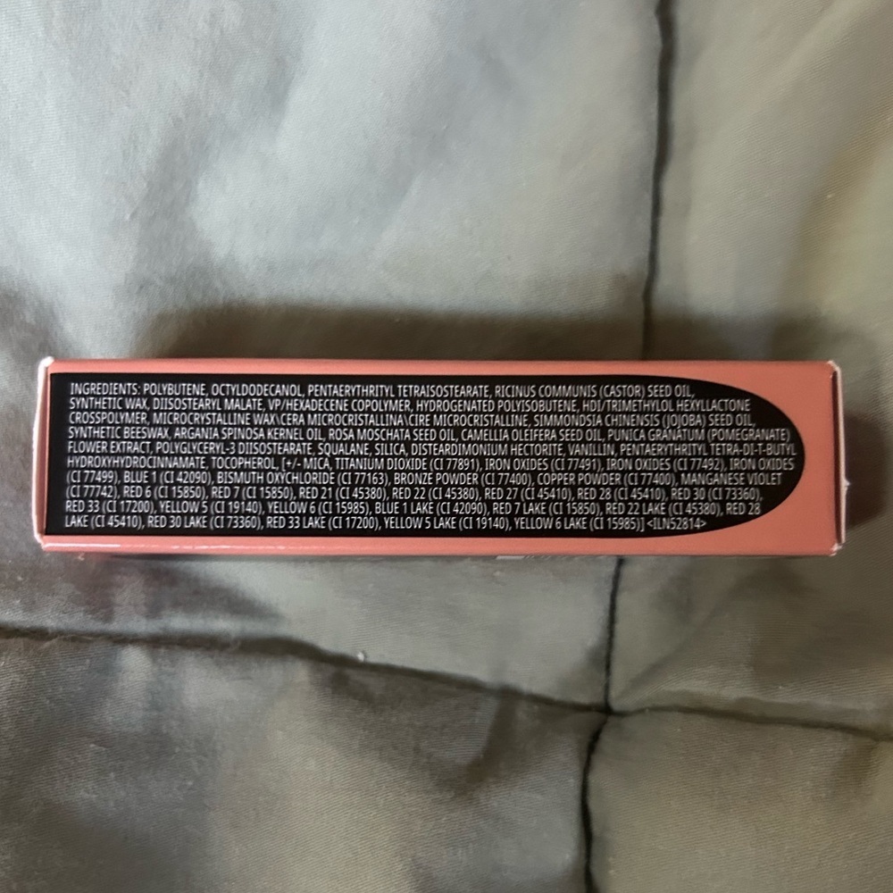 M·A·C M·A·Cximal Sleek Satin Lipstick in Fleshpot - Picture 6 of 7